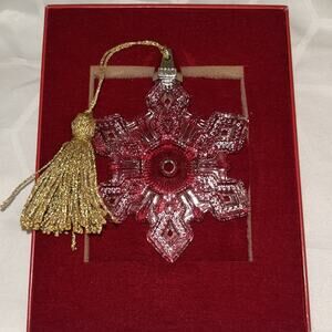 Marquis by Waterford Crystal Ornament 2010 Annual Snowflake. In Box